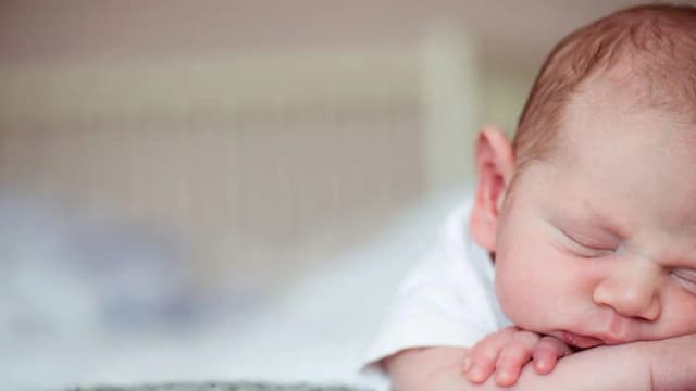 Co na odstające uszy u niemowlaka – skuteczne metody i porady dla rodziców Co na odstające uszy u niemowlaka – skuteczne metody i porady dla rodziców